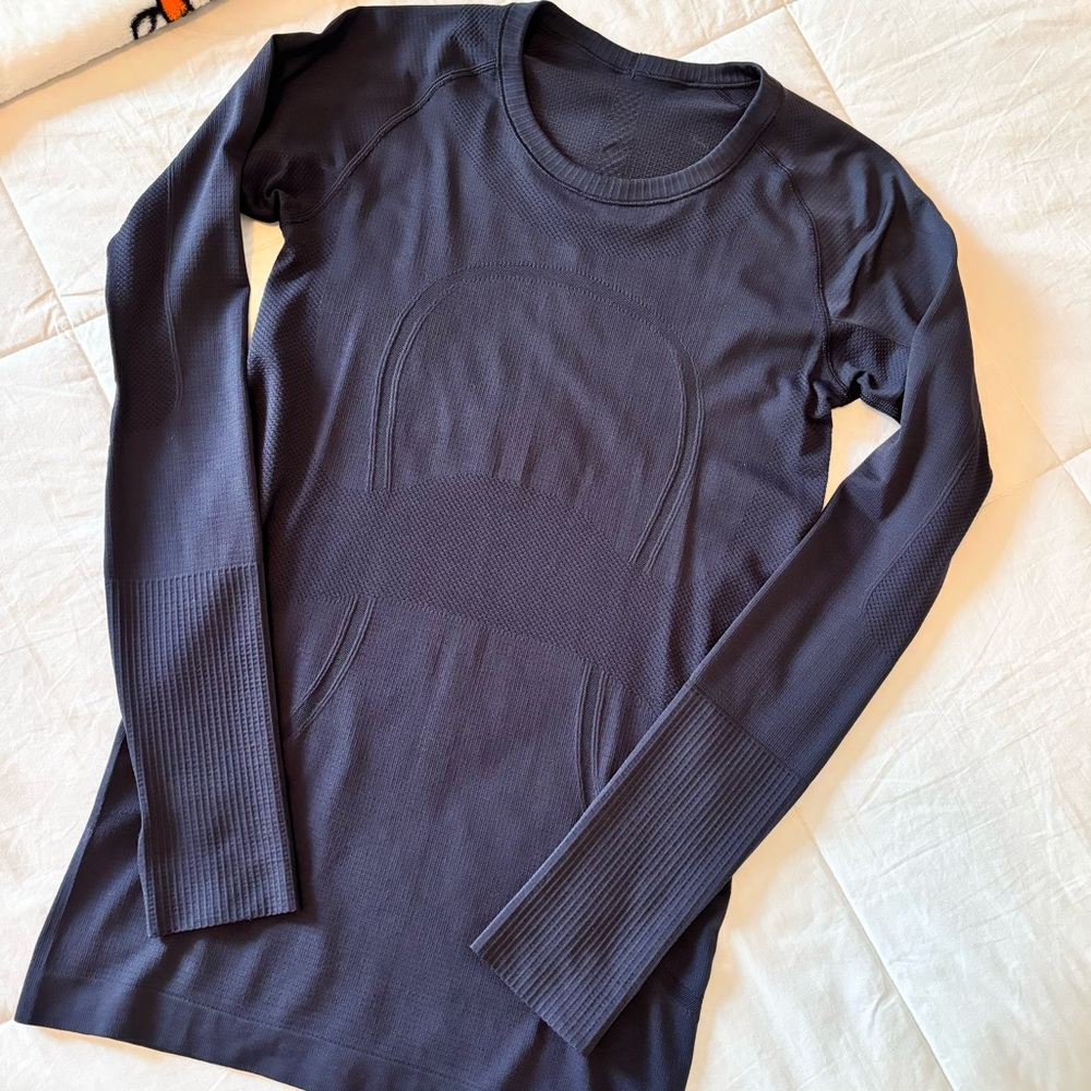 lululemon navy blue swiftly tech long sleeve